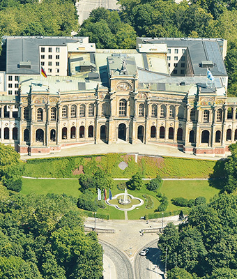 öffnet die Seite vom Maximilianeum